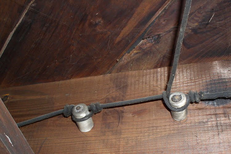 Knob & Tube Wiring: What you Should Know if it is in Your Home
